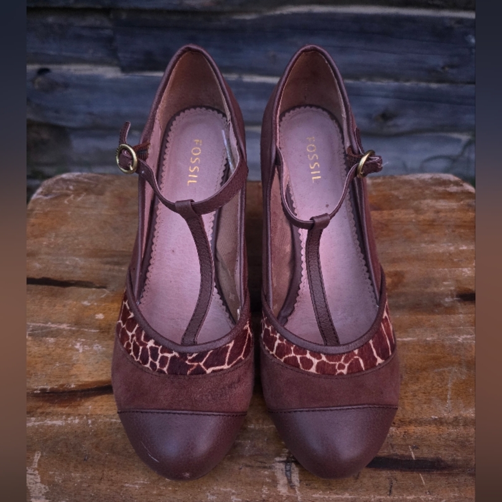 Fossil Women's Brown T-Strap Heels with Giraffe Print Details, Size 8.5